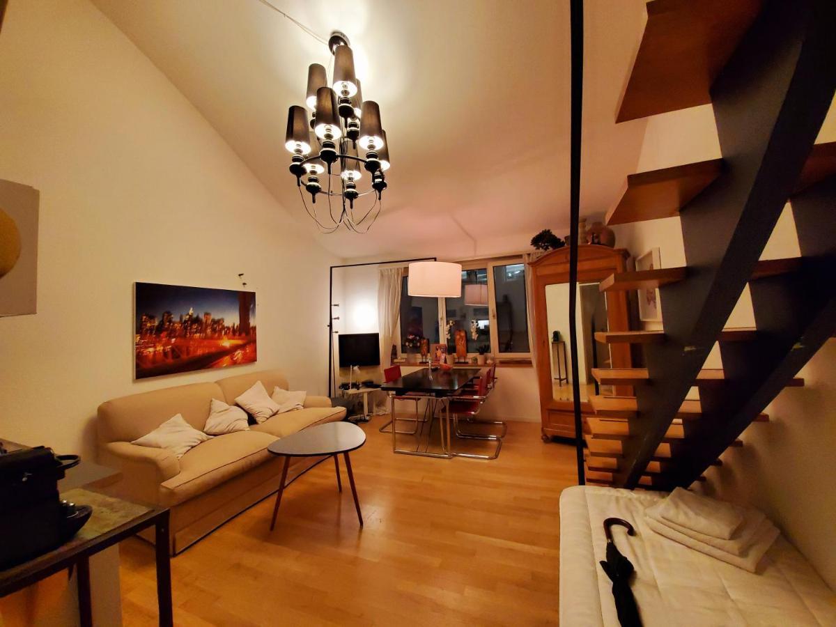 Riverside Maisonette Paradeplatz Zurigo Esterno foto